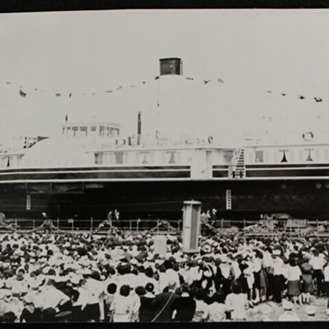 КОорабът преди да бъде спуснат на вода - 1966 г.
